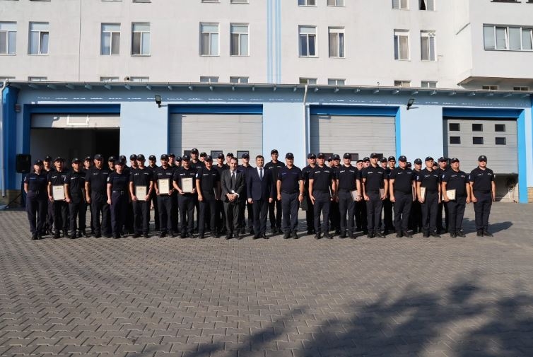 40 пожарных вернулись после опасной миссии в Греции
