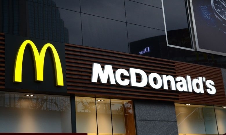 Источник: британский McDonald’s использовал «рабов» через чешско-албанскую мафию ради экономии на зарплатах