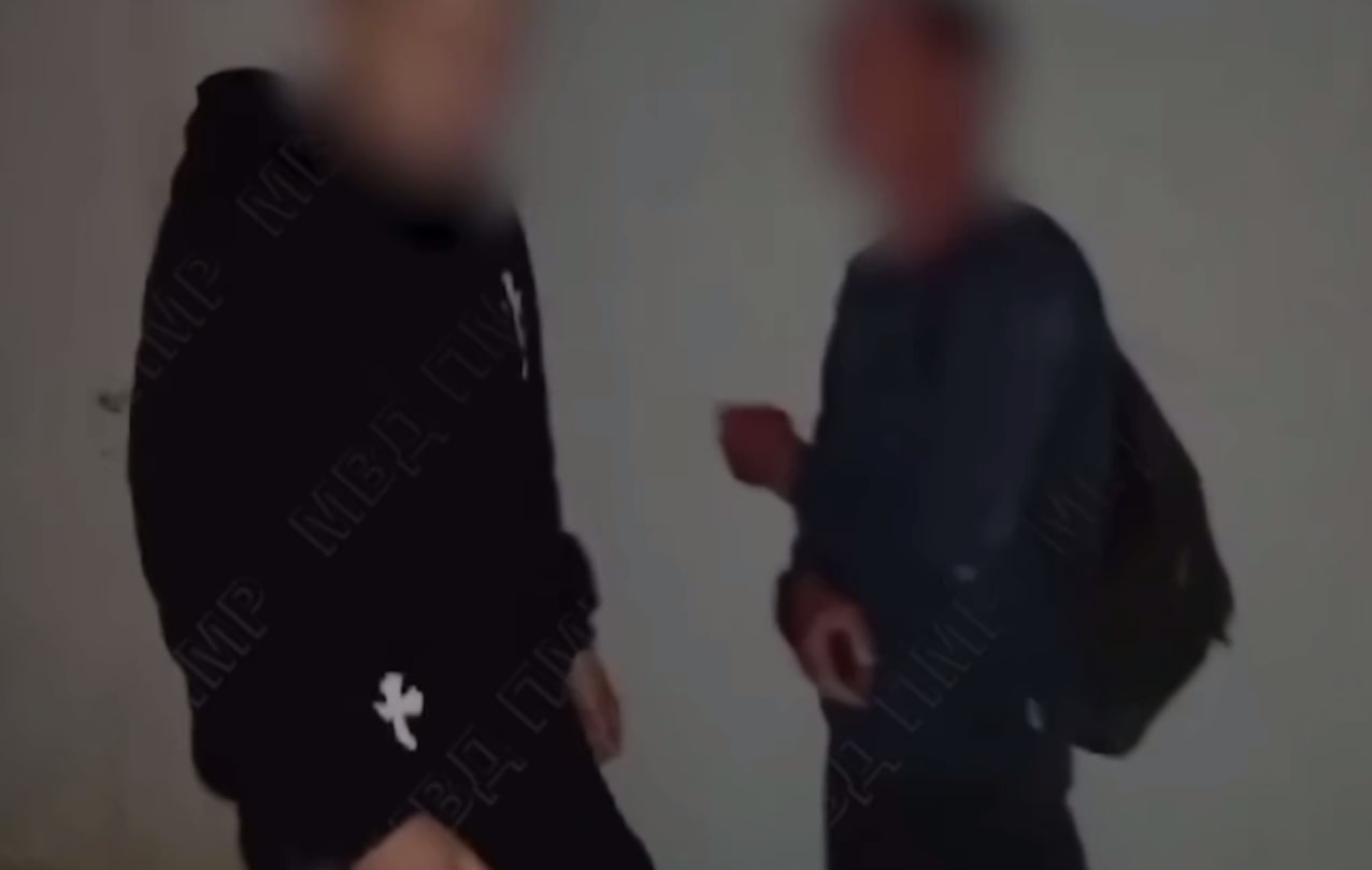 В Тирасполе малолетние изверги полчаса избивали на камеру мужчину
