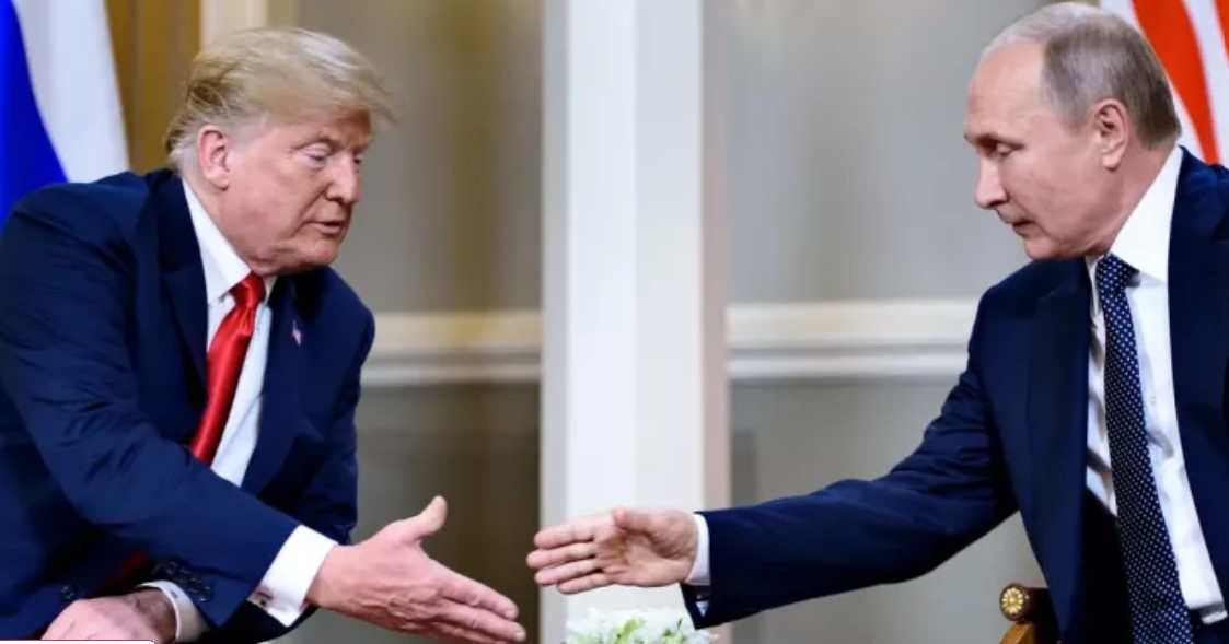"Мы должны положить конец этой войне". Трамп рассказал о подготовке встречи с Путиным