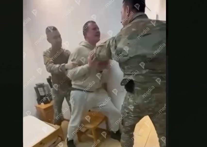 Как наказали пассажира, пообещавшего избить стюардесс