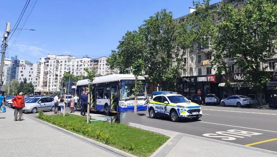 Погибшей под колесами троллейбуса оказалась жена крупного бизнесмена